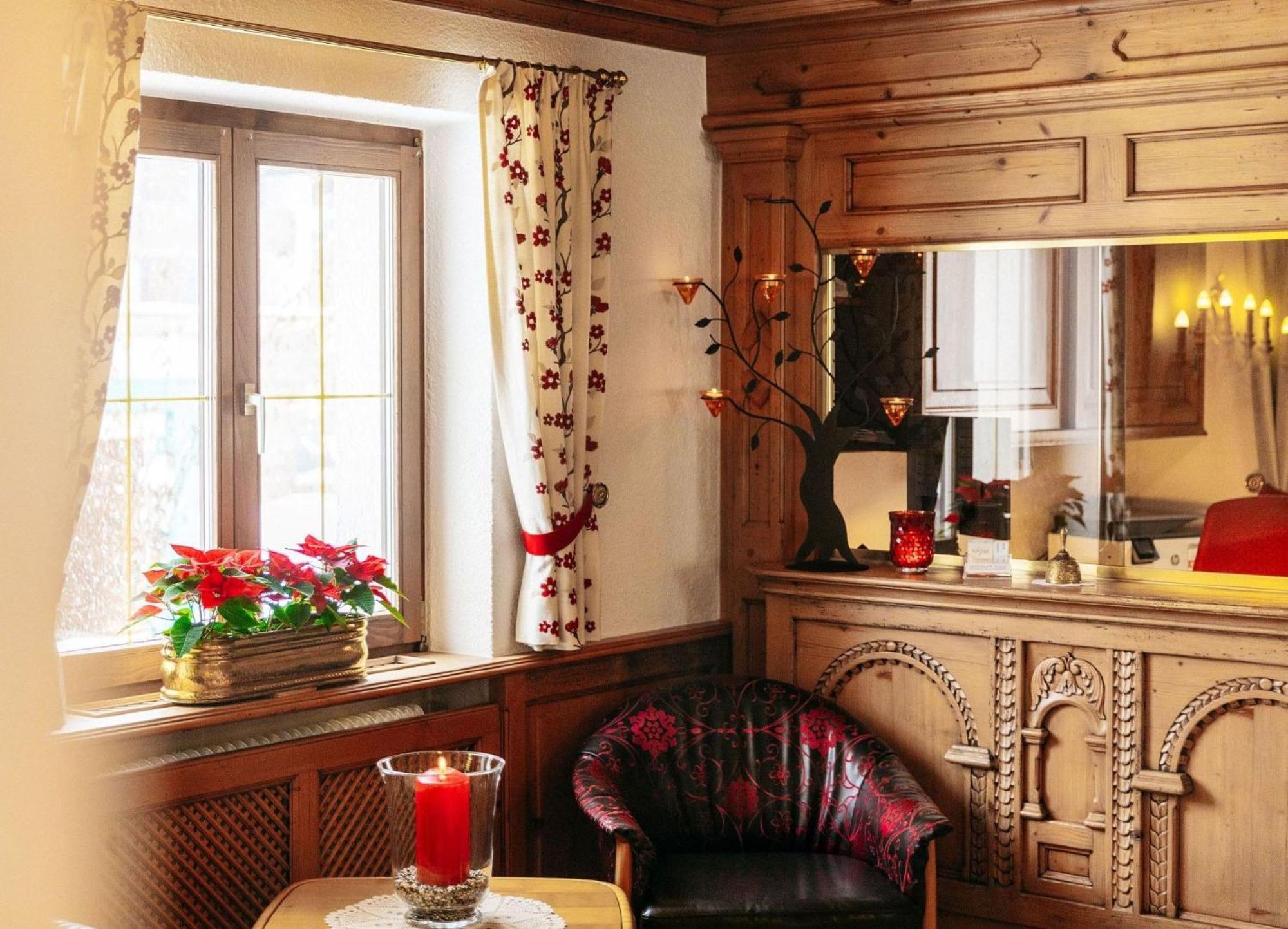 Hotel Kristall Лех Экстерьер фото